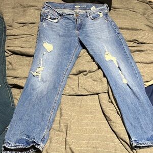 Ripped Straight ankle jeans